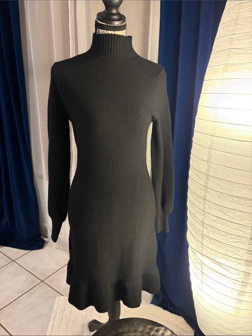 HALARA Black Long-Sleeve Mock Neck Midi Dress